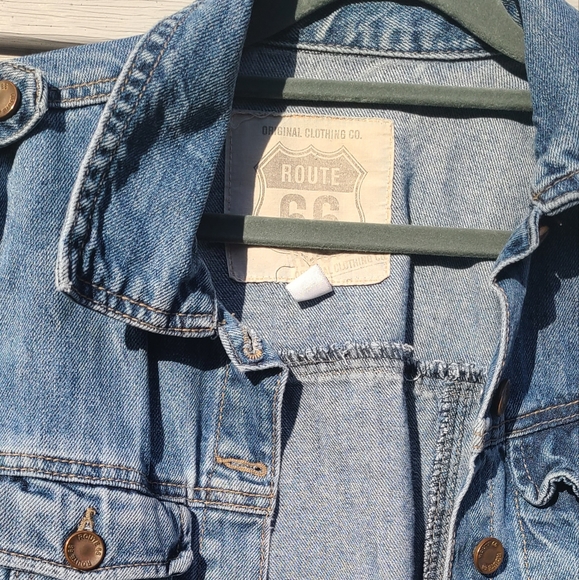 Route 66 Jacket Denim Trucker Distressed Blue Medium Cotton Buttons Pockets XS - Picture 4 of 13